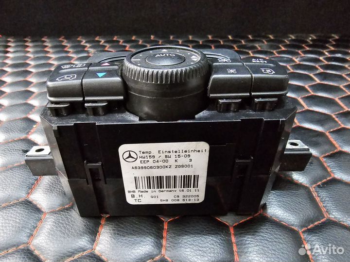 Блок управления климатом Mercedes W639 рест