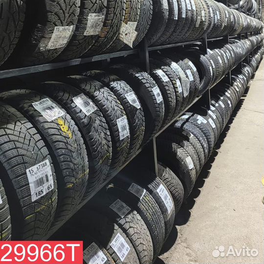 Kumho I'Zen KW31 245/45 R17 95M