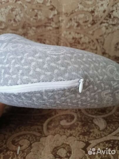 Подушка для сна в автомобиле, самолете