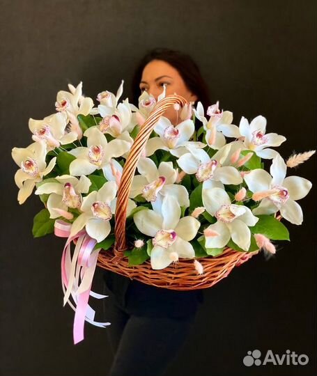 Корзина с цветами