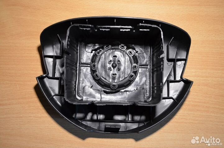 Крышка подушки безопасности Ниссан Альмера G15