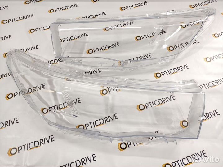Стекло фары Toyota Highlander 2013-2016