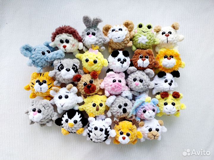 Вязаные брелки ручной работы