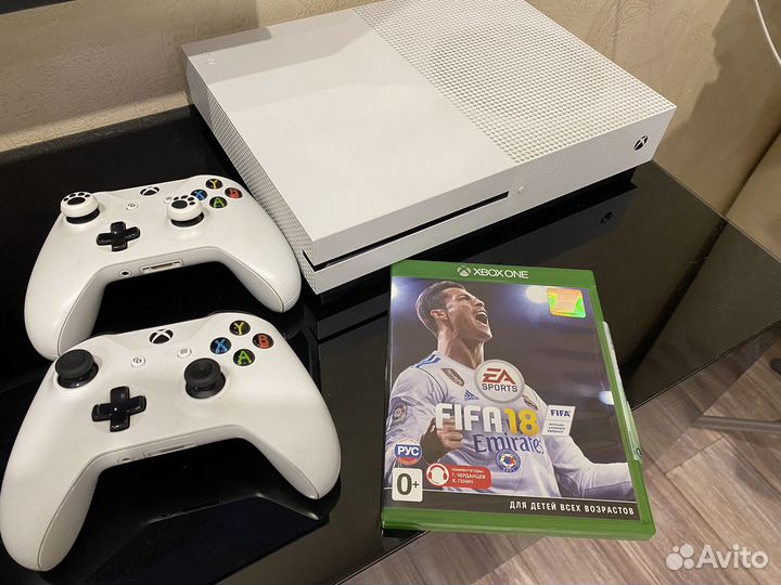 Xbox One S 500 gb