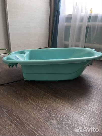 Детская ванна со сливом и анатомической горкой