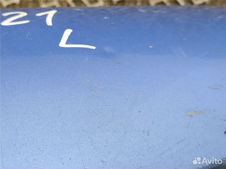 Дефлектор (обтекатель) кабины Nissan Cabstar, 2008