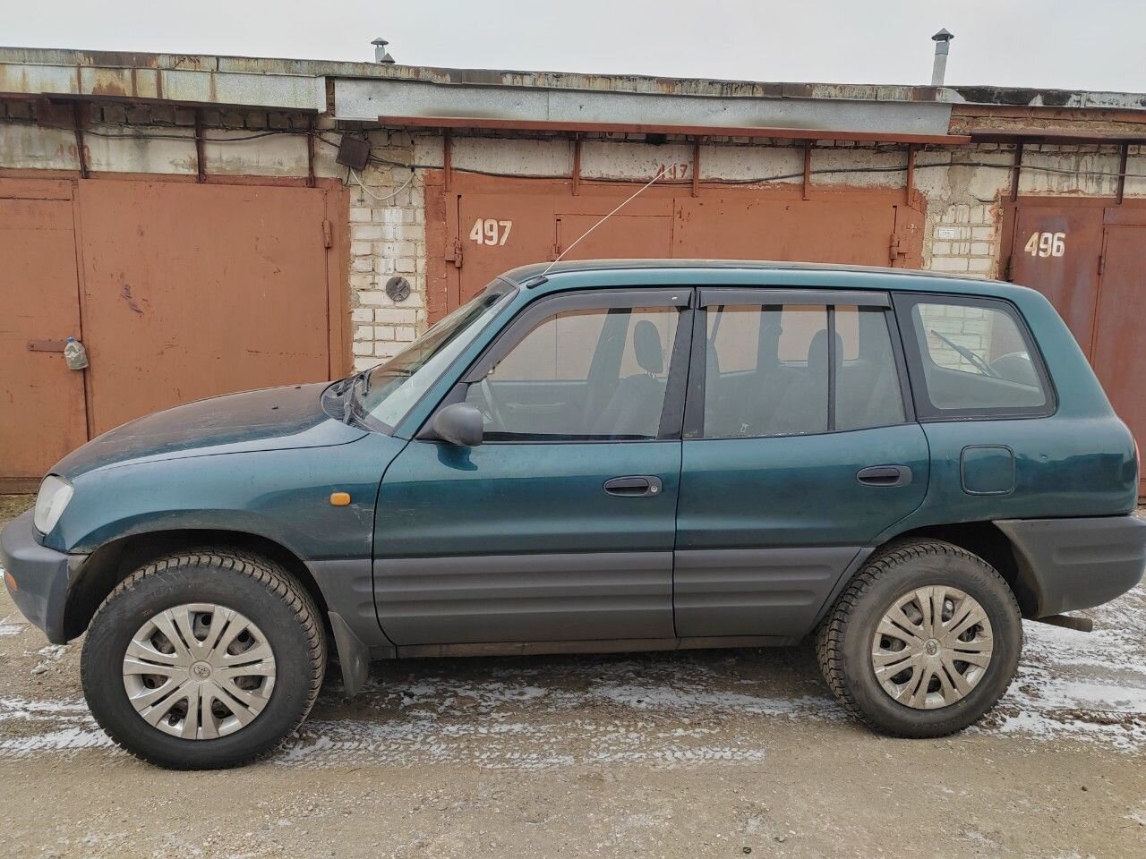 Toyota RAV4: фото владельца