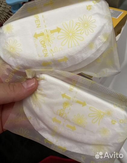 Прокладки на грудь Medela