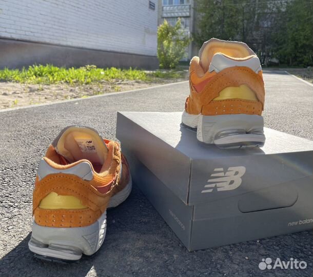 Кроссовки New Balance 2002r Refined Future 41-45