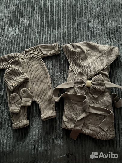 Вязанный плед на выписку