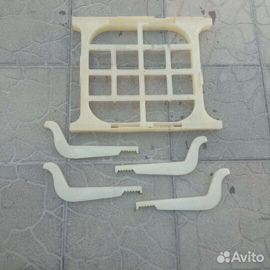 Полка на ванну