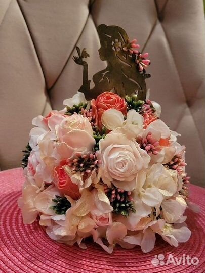 Девушка в цветах