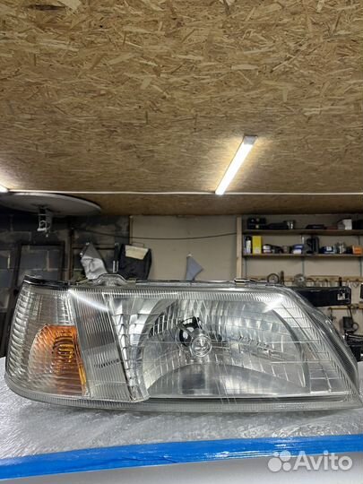 Фары nissan bluebird u14