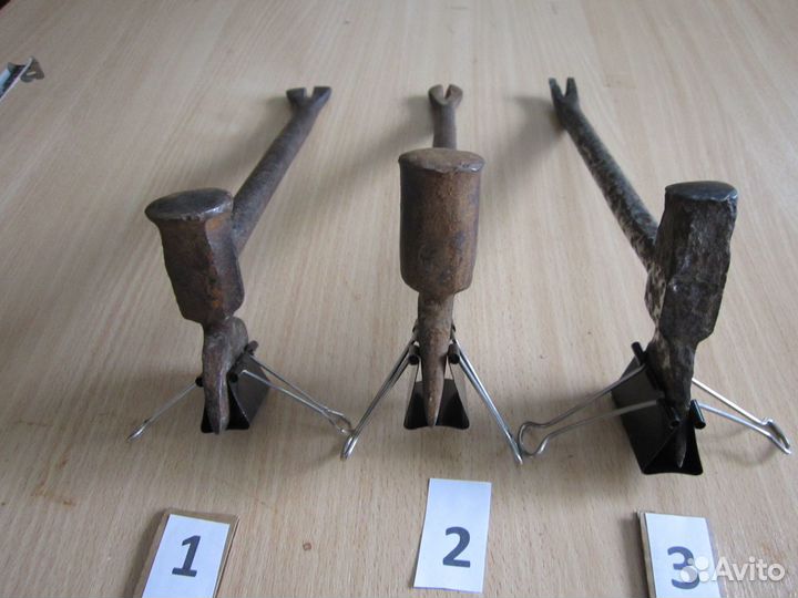 Старинные топорики разные