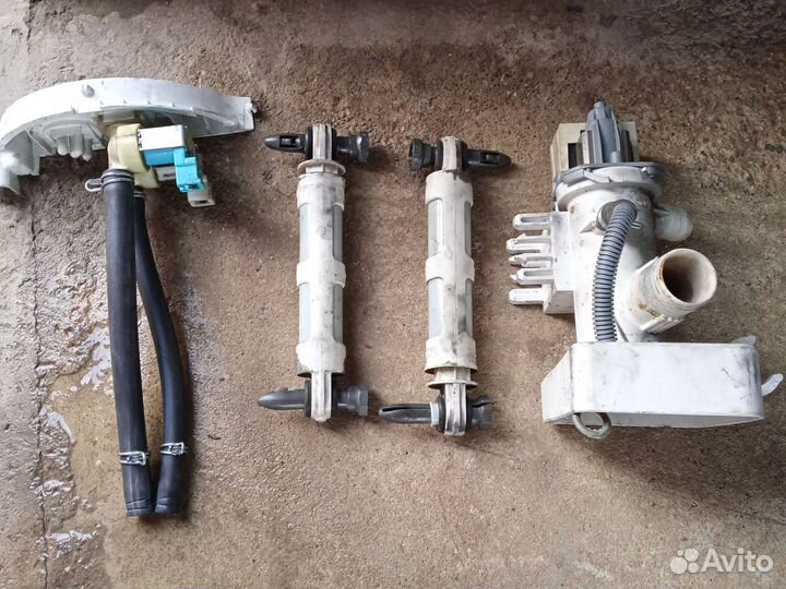 Запчасть для стиральной машинки зануси