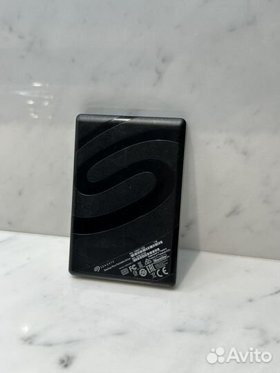 Переносной жёсткий диск Seagate 1tb