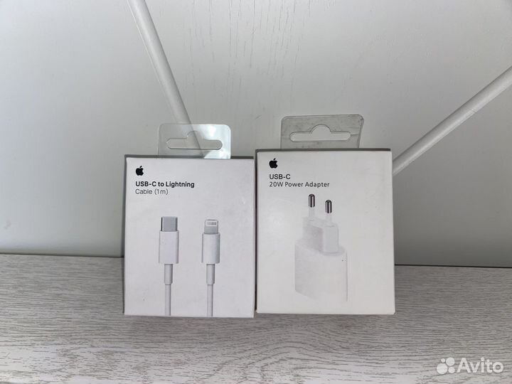 Зарядка на iPhone 20w (новая)