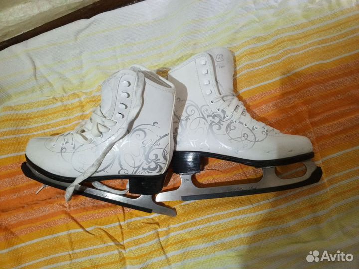 Коньки фигурные 35 размер