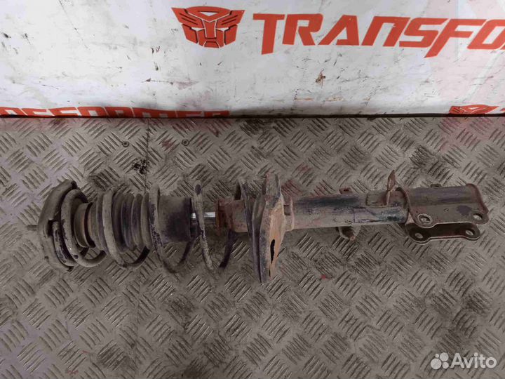 Стойка задняя правая Тойота Королла AE110