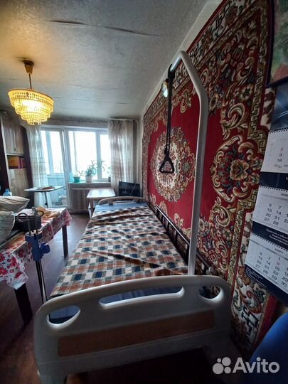 Медицинская кровать