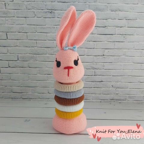 Пирамидки-конструкторы в ассортименте