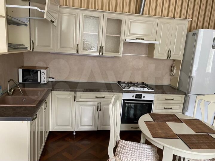 2-к. квартира, 50 м², 1/1 эт.