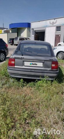 Opel Vectra 1.8 МТ, 1989, 200 000 км