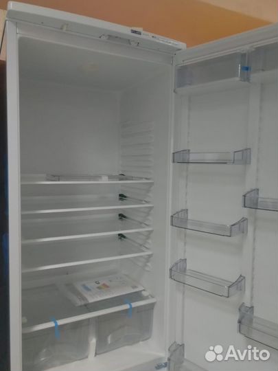 Холодильник атлант новый