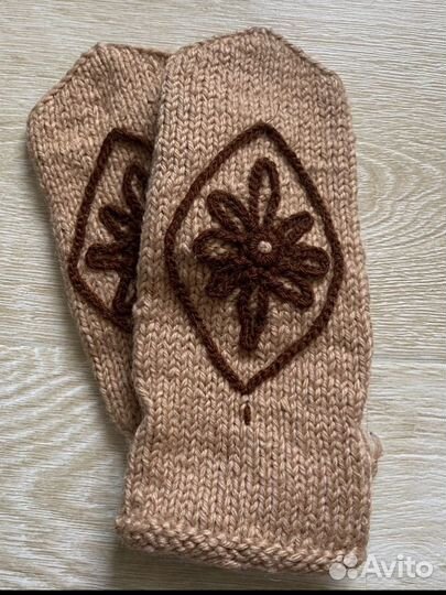 Варежки вязаные ручной работы