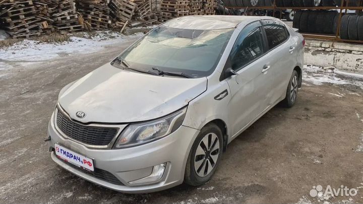 Накладка порога (внутренняя) задняя правая Kia Rio