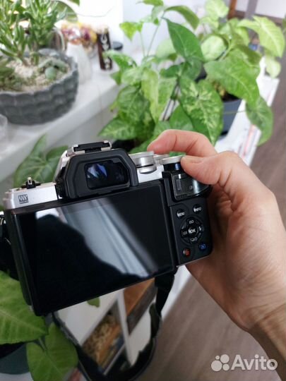 Фотоаппарат Olympus OM-D E-M10 Mark III