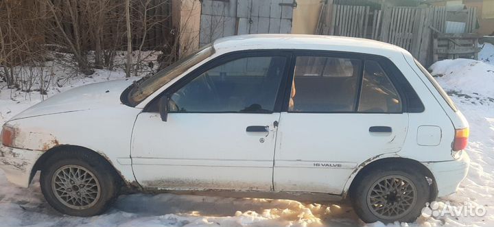 Toyota Starlet 1.3 AT, 1991, битый, 200 000 км