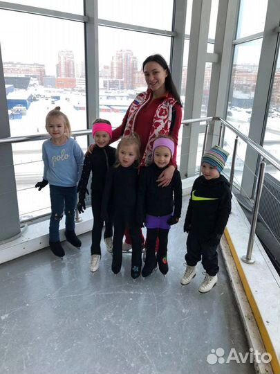 Тренер по фигурному катанию