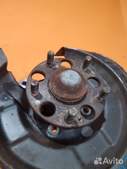 Ступица задняя на Honda Civic 5D