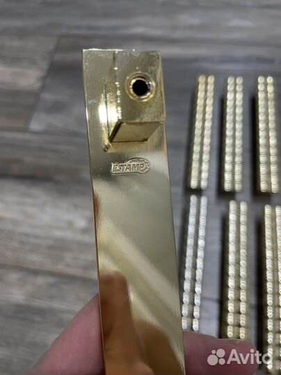 Ручки мебельные металлические