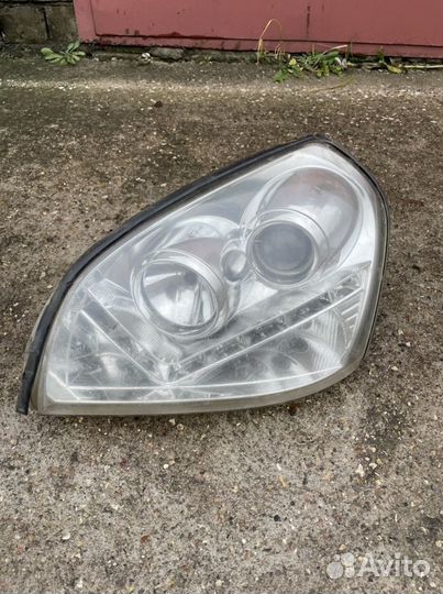 Фары hyundai tucson 2008