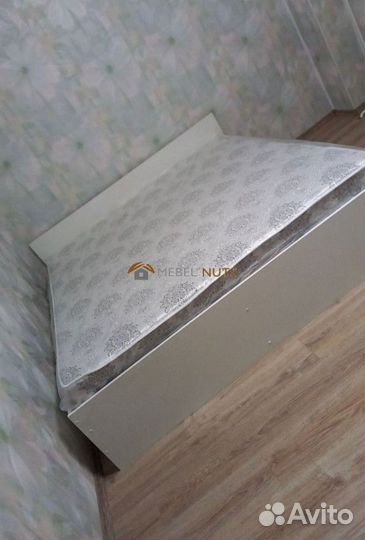 Кровать двуспальная 160х200