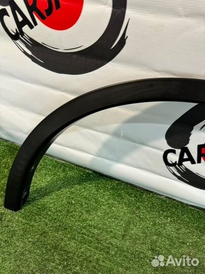 Накладка на крыло передняя правая Nissan X-Trail