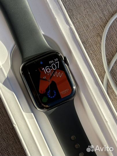 Часы apple watch 6 40 mm