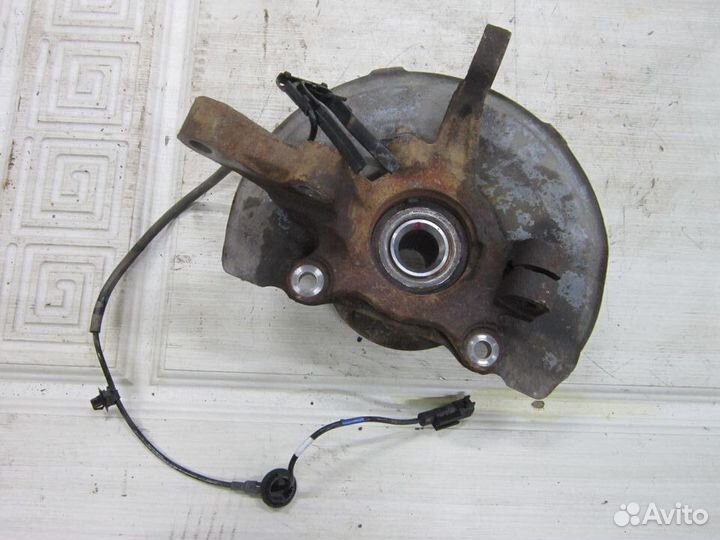 Кулак передний в сборе Mitsubishi Outlander 3