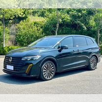 Volkswagen Viloran 2.0 AMT, 2020, 46 000 км, с пробегом, цена 3 368 000 руб.