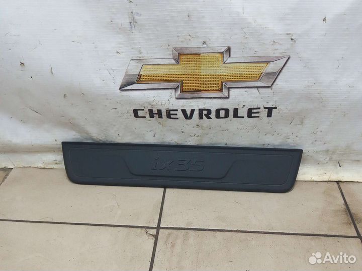 Передняя левая накладка на порог Hyundai ix35