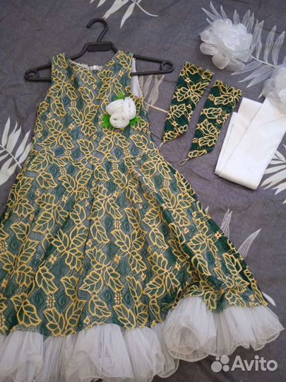 Продам платье для девочки
