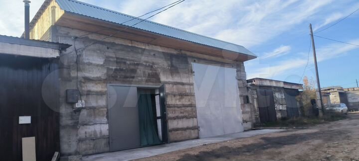 Гараж, > 30 м²