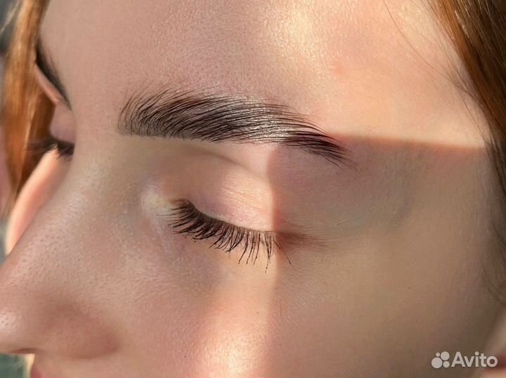 Мастер бровист