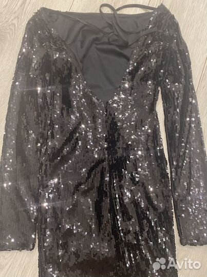 Платье в пайетках