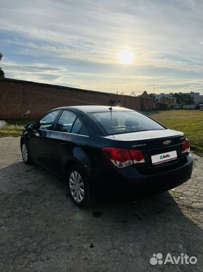 Chevrolet Cruze, 2010