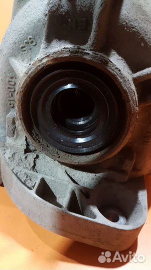 Редуктор задний на BMW 7 E66 E65