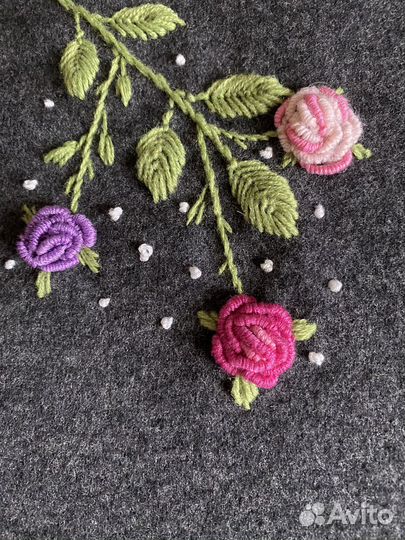 Ручная вышивка на одежде