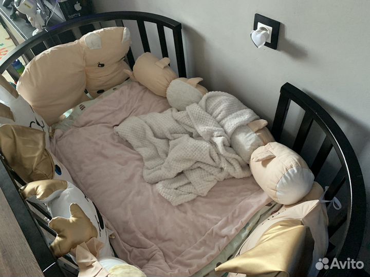 Бортики в детскую кроватку